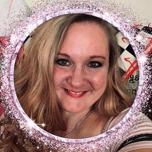 Meet your Posher, Angie